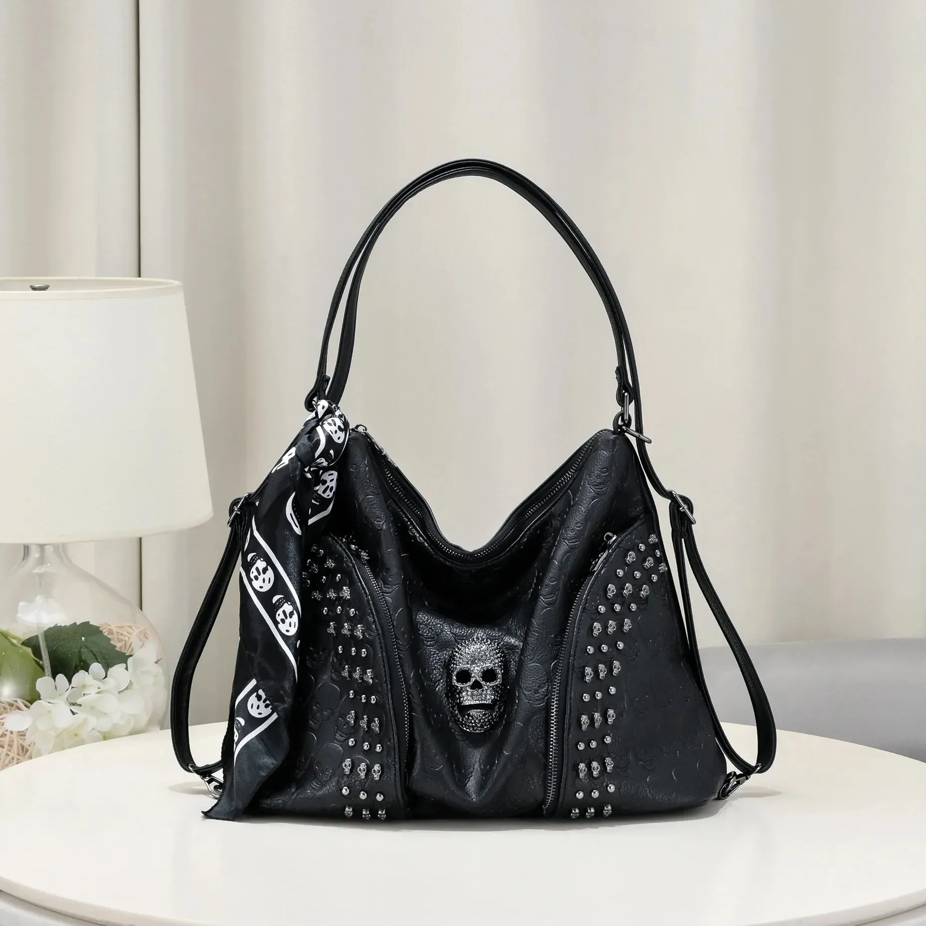 TAVIMART  -  Y2k Aesthetic Trendy Casual Tote Bags Vintage All Match Women High-capacity Handbags Fashion Rivet Skull Shoulder Underarm Bag